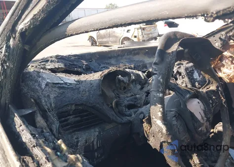 2018 Jeep Cherokee Latitude Fwd z USA, uszkodzony, nr VIN 1C4PJLCX1JD557256